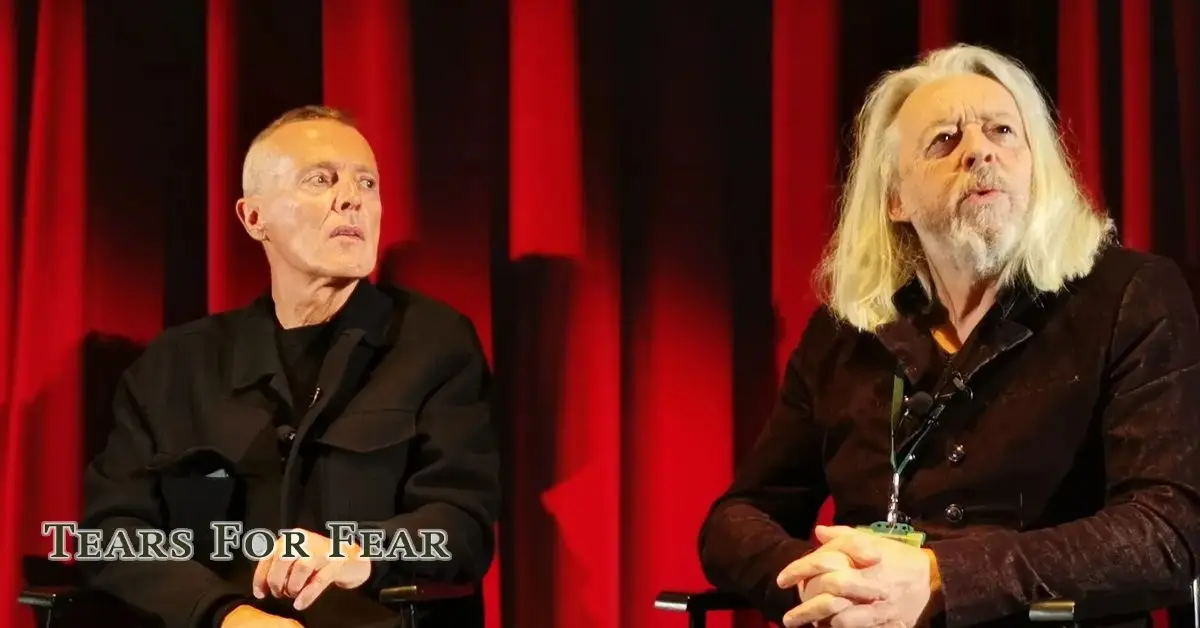 「恐怖のための涙」には、「誰もが世界を支配したいと考えている」の秘密の意味が含まれています。