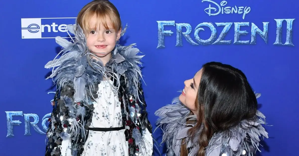 Vzťah Gracie Elliot Teefey s nevlastnou sestrou Selenou Gomez je absurdne dojemný