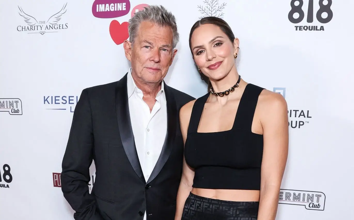 David Foster und Katharine auf dem roten Teppich
