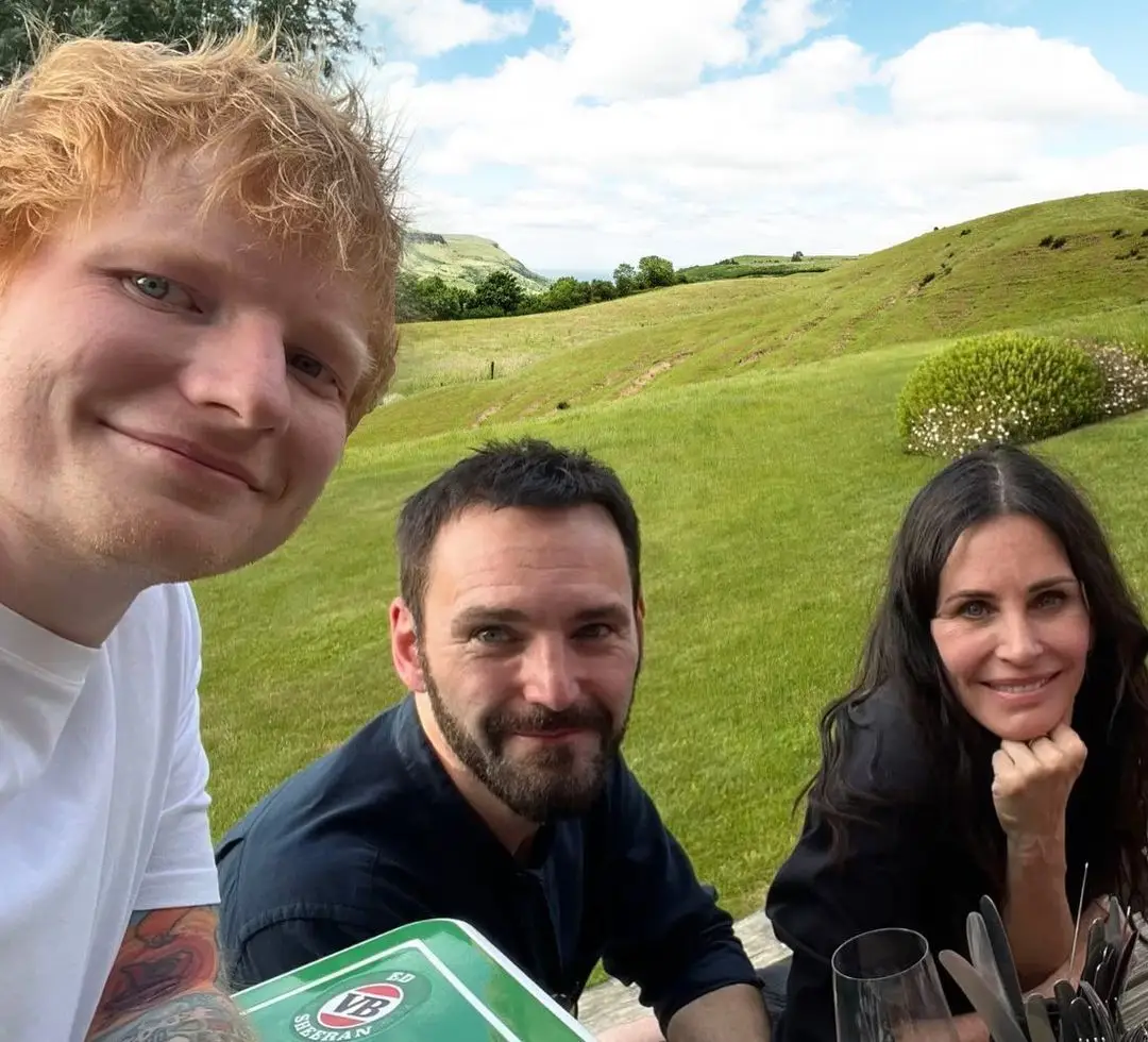 Perché Courteney Cox in realtà non sposerà il fidanzato, Johnny McDaid (nonostante una volta fosse molto vicina al 'Sì')