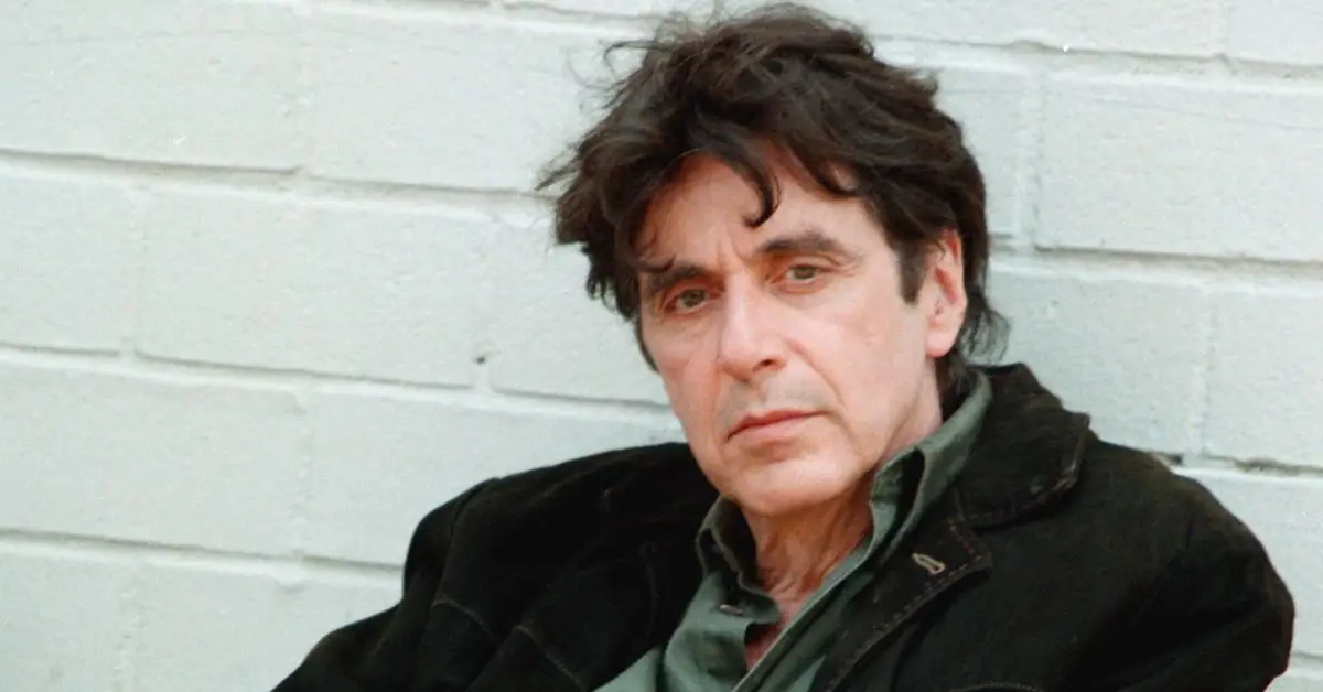 Al Pacino ser seriös ut
