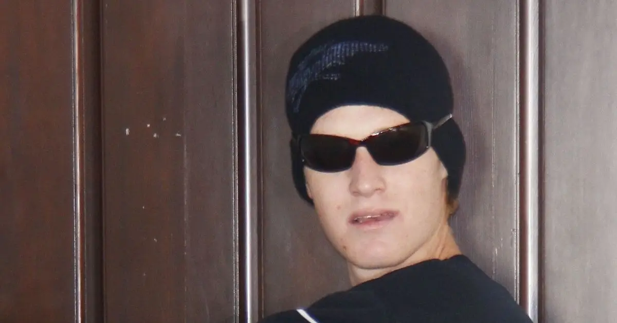 Cosa è successo al figlio di Farrah Fawcett, Redmond O'Neal, e qual è il suo patrimonio netto?