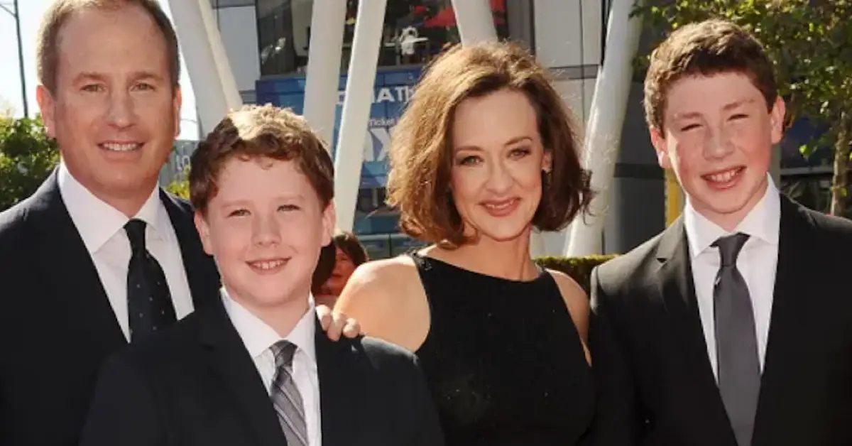 Wer ist Joan Cusacks Ehemann Richard Burke?