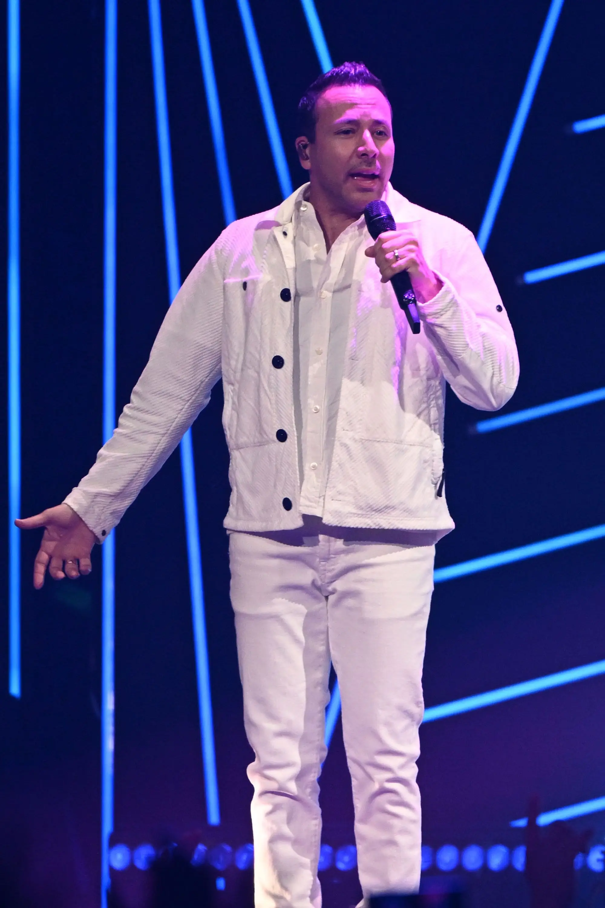 Howie Dorough sur scène en 2022