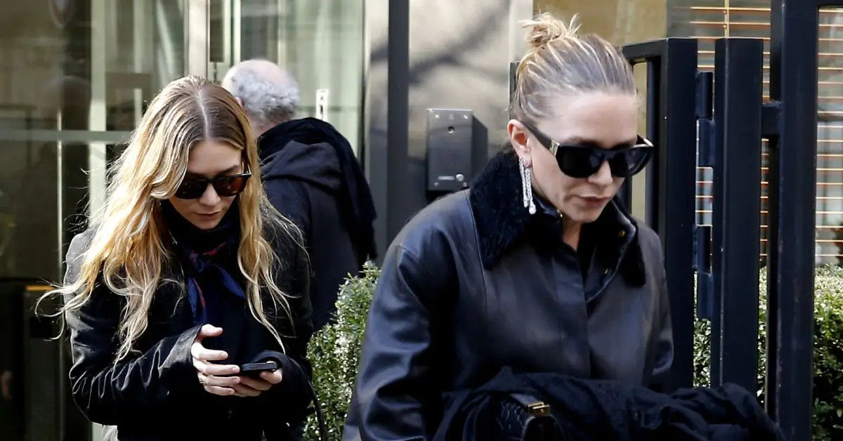 Foto paparazzata di Mary-Kate e Ashley Olsen
