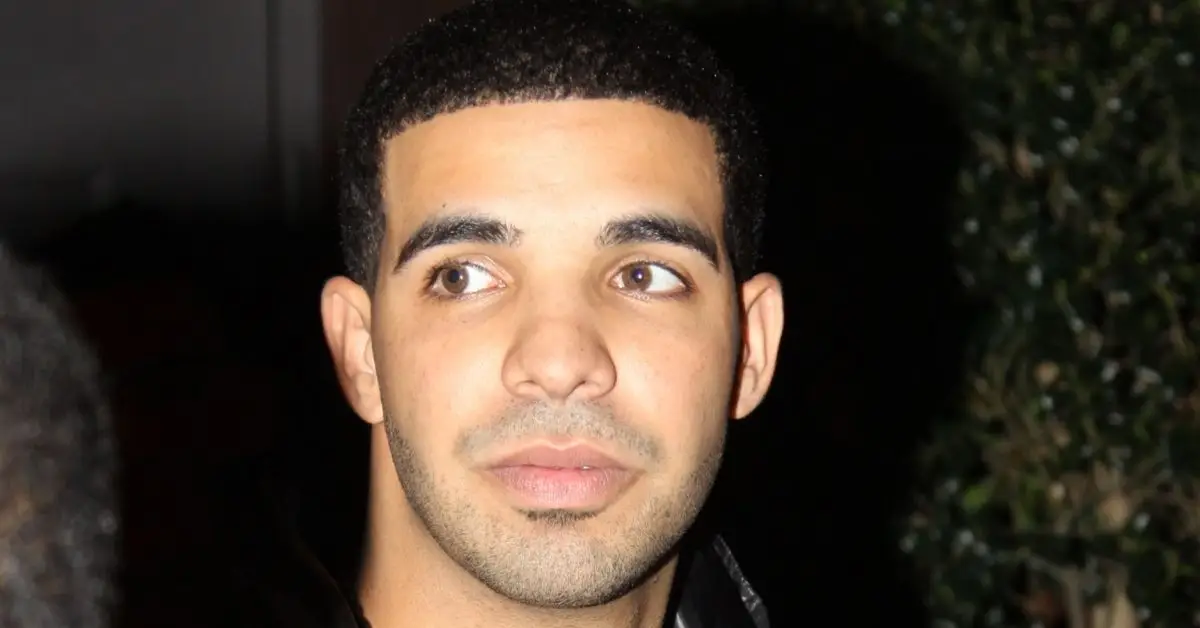 드레이크가 행사에 참석하다