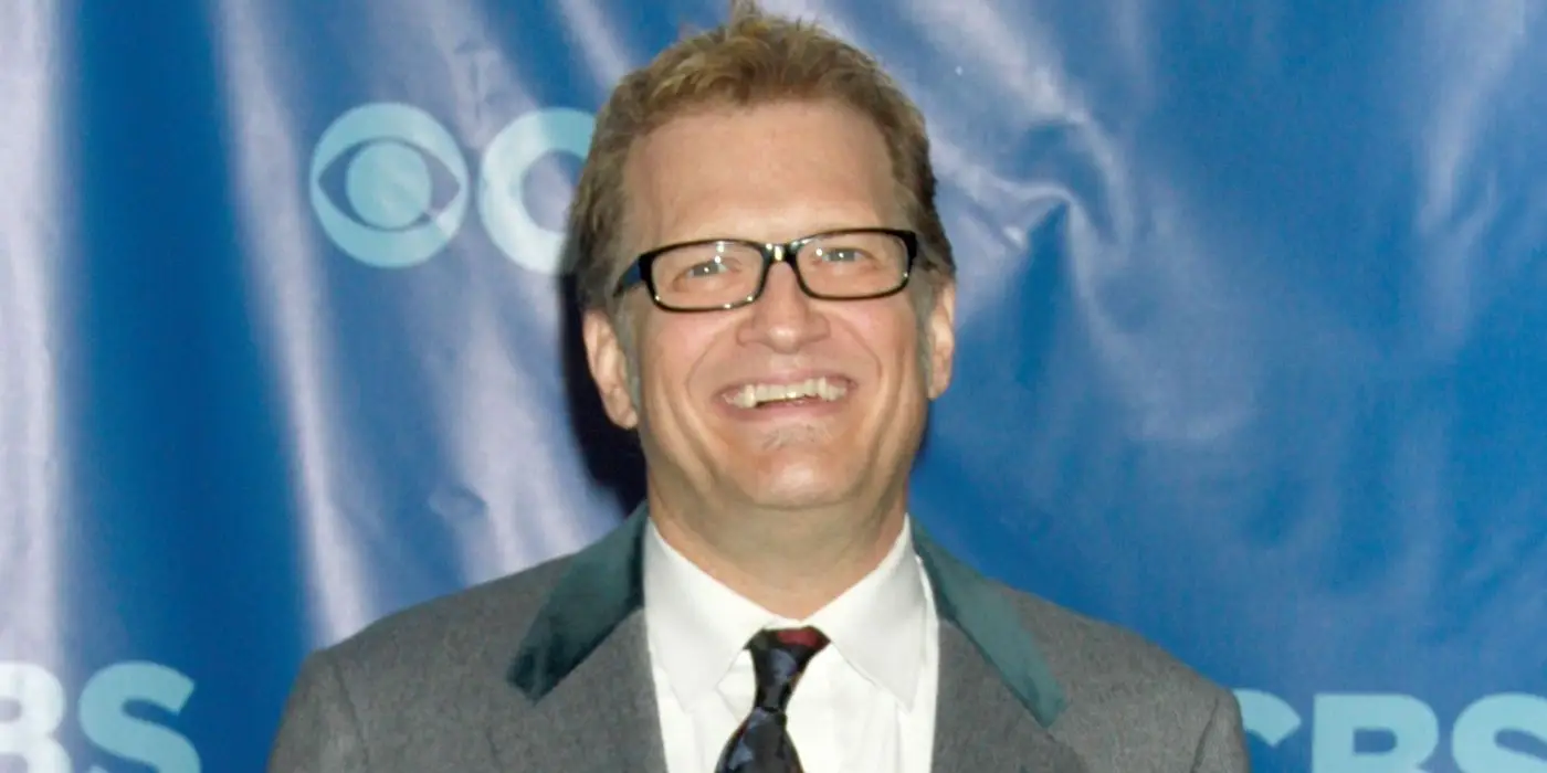 Drew Carey na czerwonym dywanie