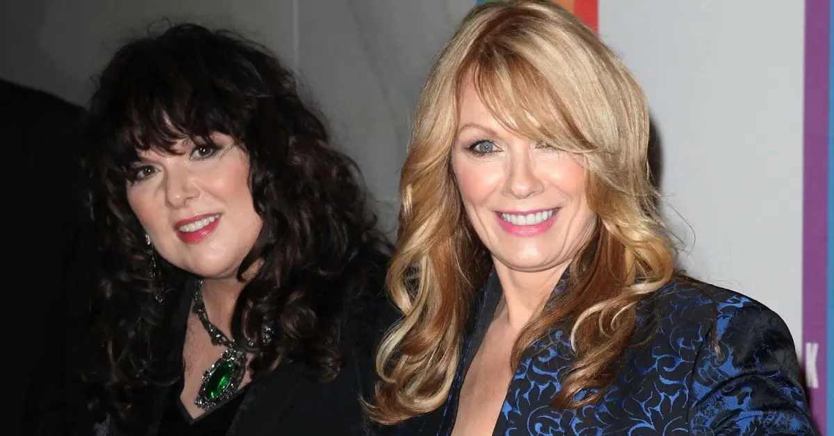 Heart Ann e Nancy Wilson Kennedy Center onorano le sorelle del tappeto rosso