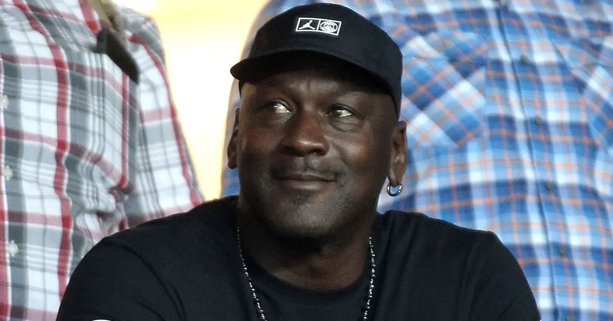 Michael Jordan assiste alla partita di calcio