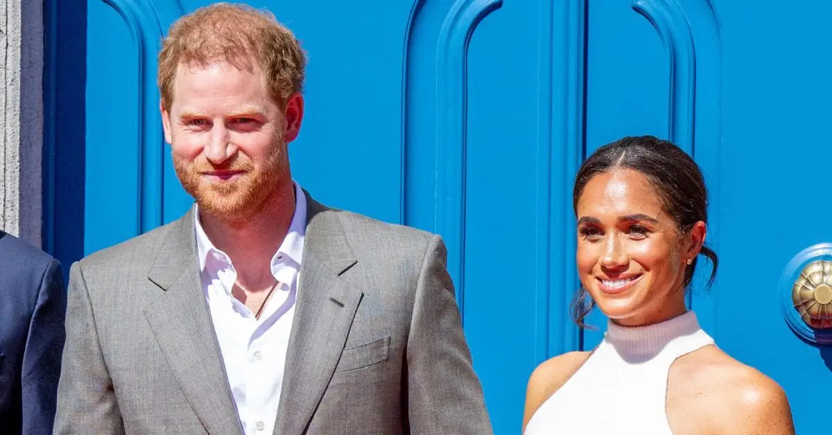 Prins Harry og Meghan Markle smiler