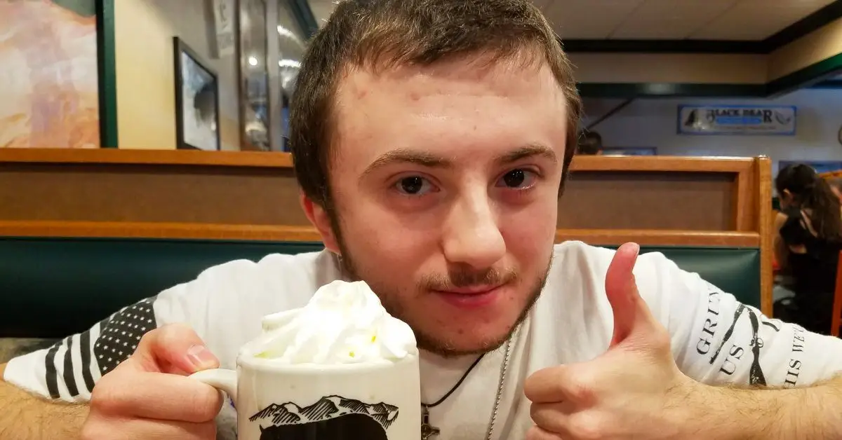 Hier erfahren Sie, was „The Middle“-Schauspieler Atticus Shaffer bisher vorhat