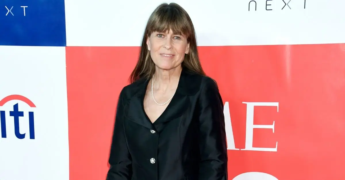 Terri Irwin v čiernej farbe