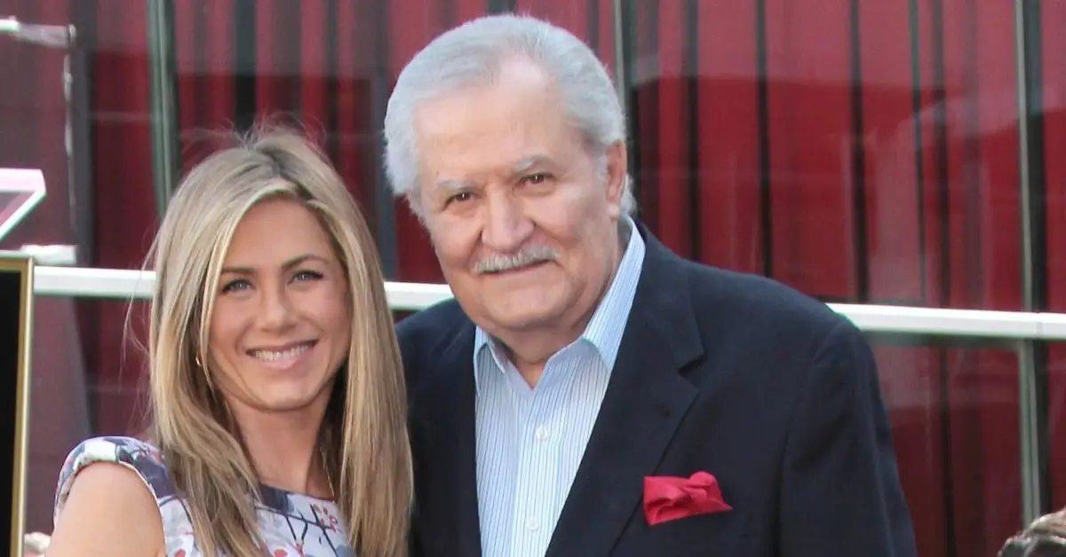 Mama Jennifer Aniston, Nancy Dow, zrobiła jej rzeczy naprawdę niewybaczalne, ale czy udało im się zawrzeć pokój przed jej śmiercią?