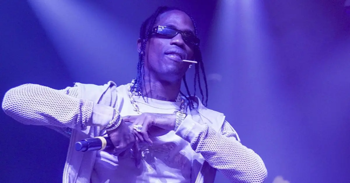 Travis Scott tritt auf