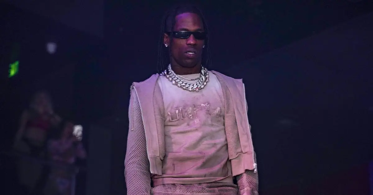 Travis Scott tritt auf