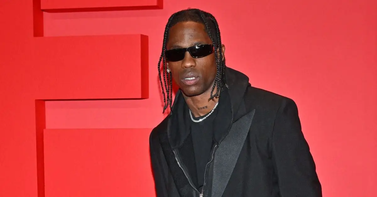 Travis Scott auf dem roten Teppich