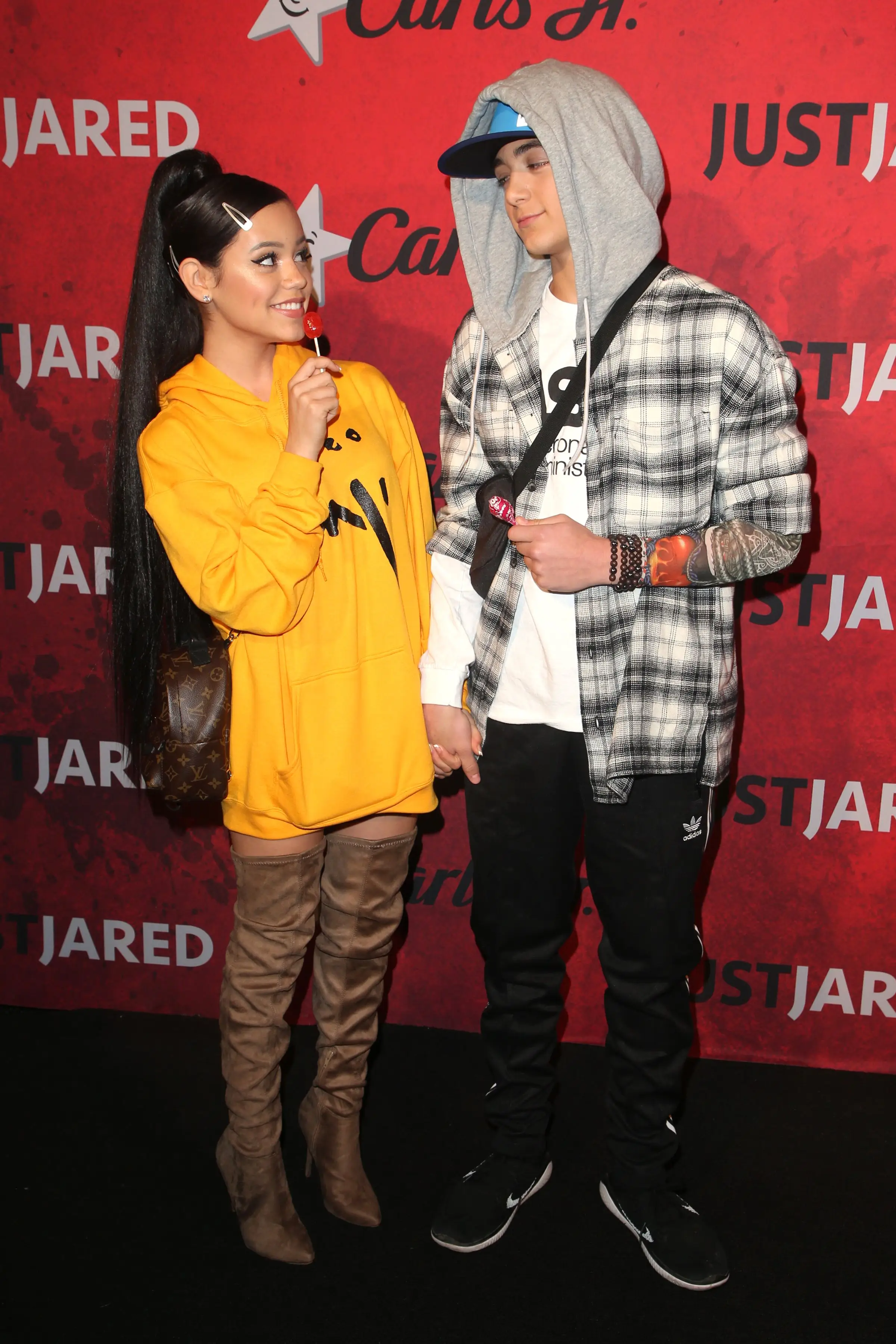 Jenna Ortega i Asher Angel en una festa de Halloween el 2018-1