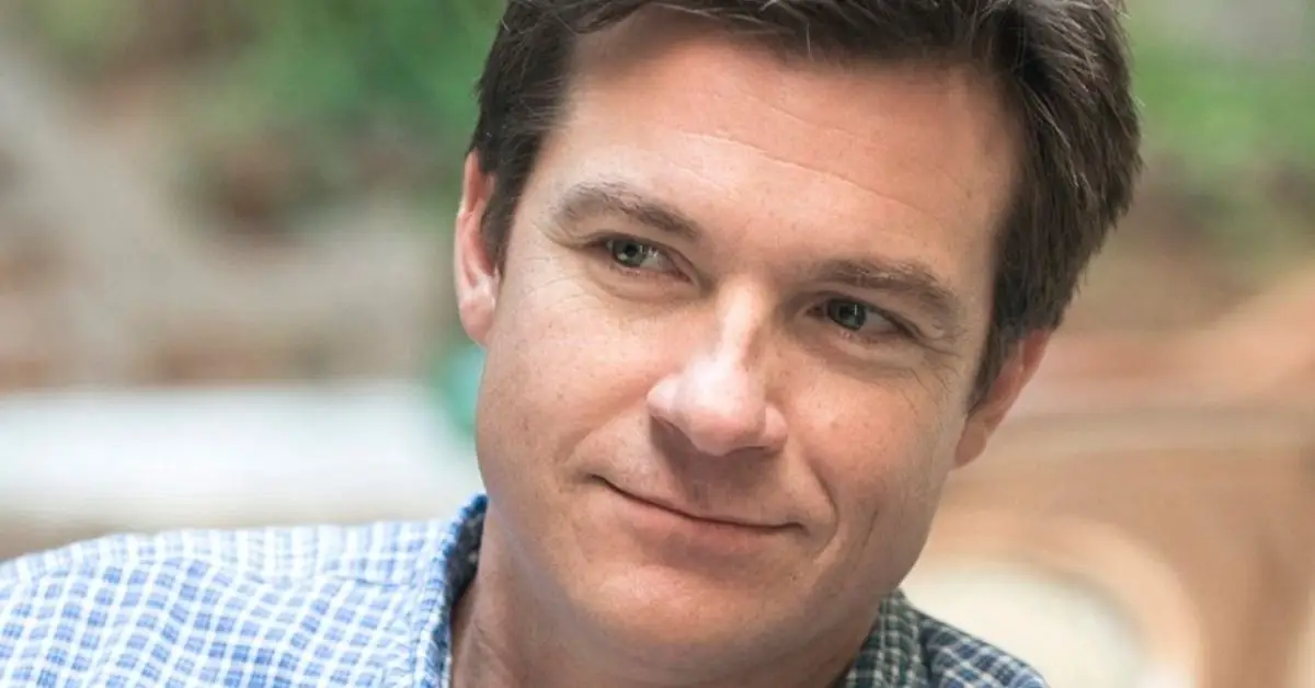 Jason Bateman estuvo de acuerdo con Howard Stern en que le pagaban mal en Hollywood