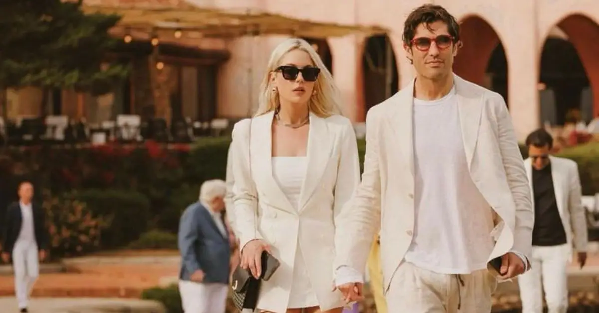 Ashley Benson och Brandon Davis engagemang 2023