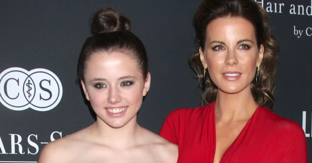 リリー・モー・シーンと母ケイト・ベッキンセイル