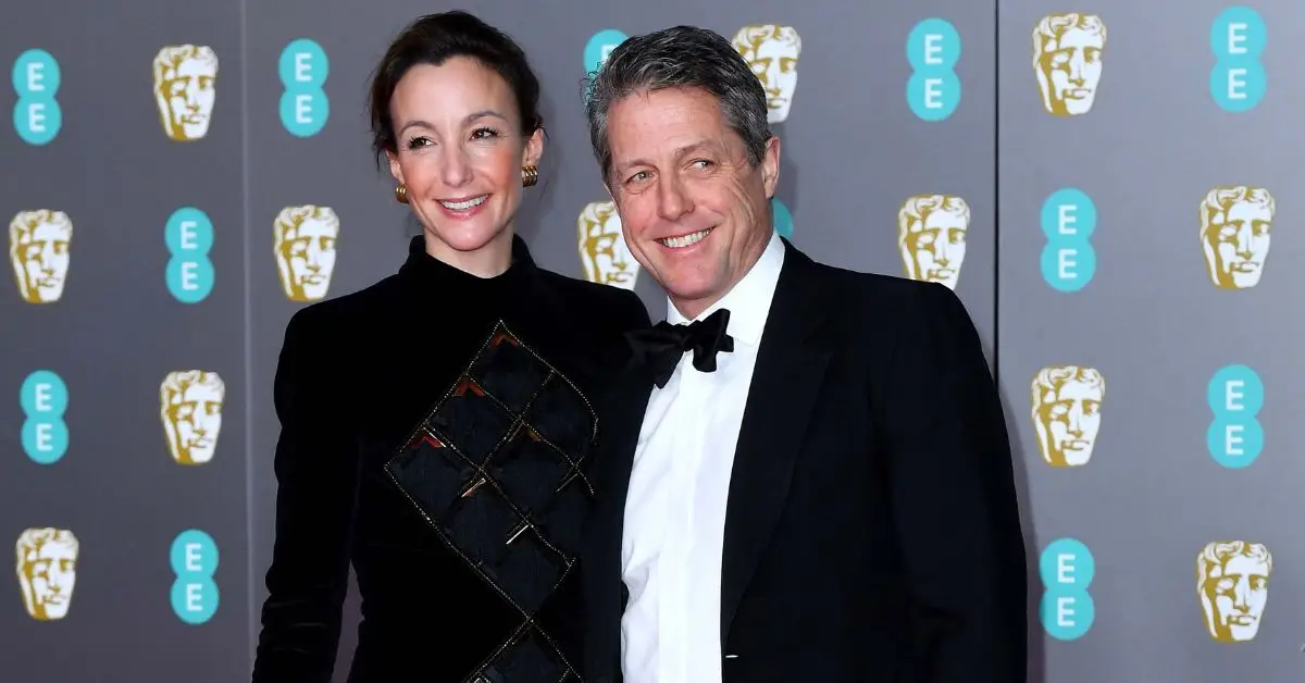 Hugh Grant og konen Anna Elisabet Eberstein under EE British Academy Film Awards 2020
