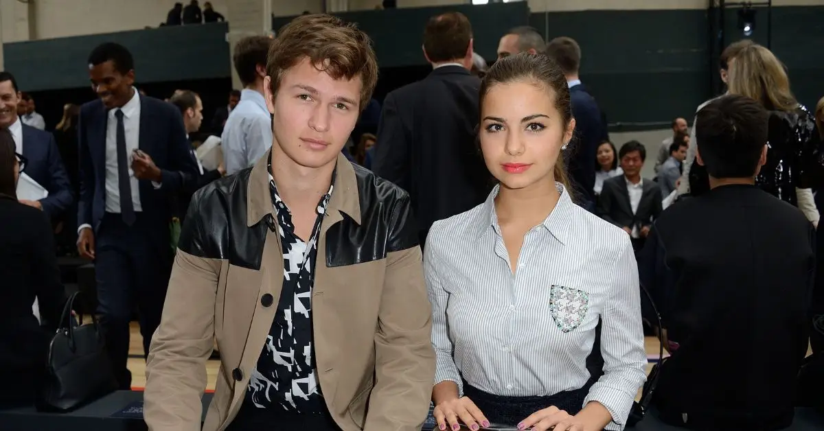 ヴィオレッタ・コミシャンとアンセン・エルゴート - パリファッションウィーク