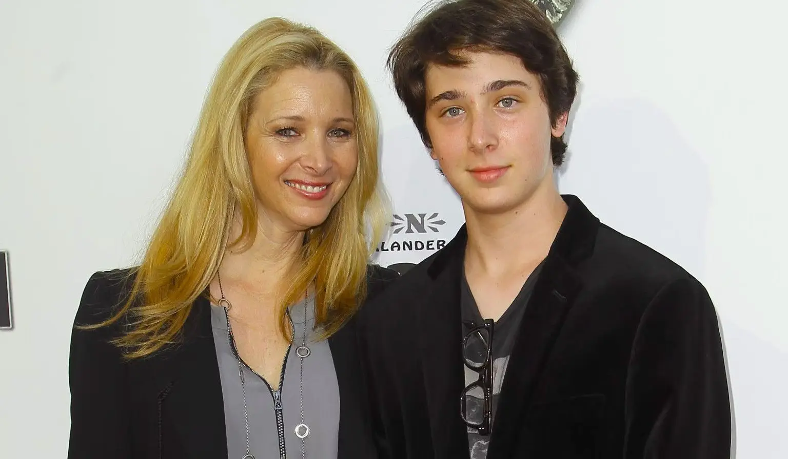 リサ・クドローと息子のジュリアン