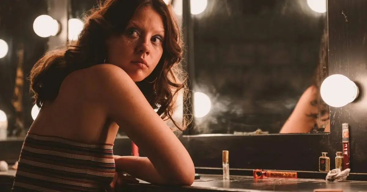 Mia Goth dans le rôle de Maxine Minx dans X