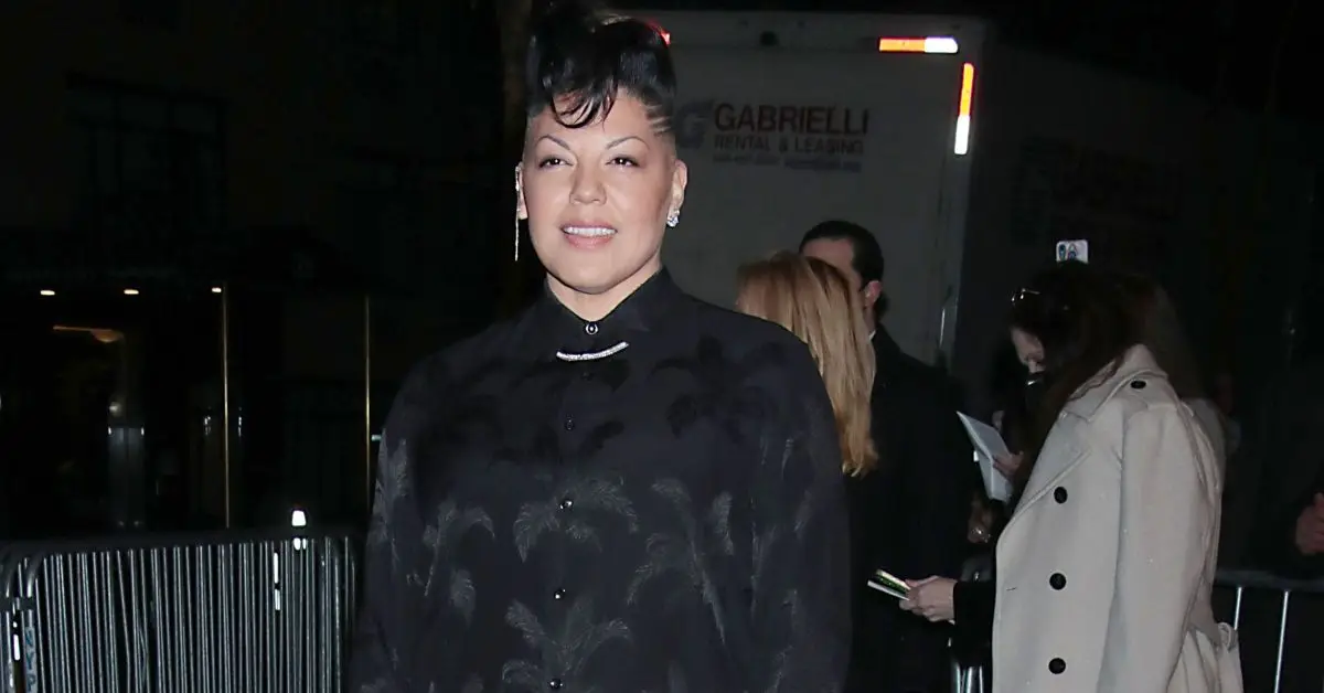 שרה רמירז על השטיח האדום