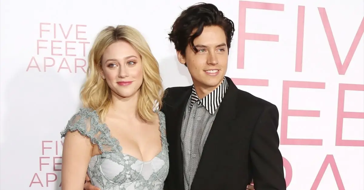 Jaký je ve skutečnosti Cole Sprouse k dnešnímu dni podle jeho současných a bývalých přítelkyň