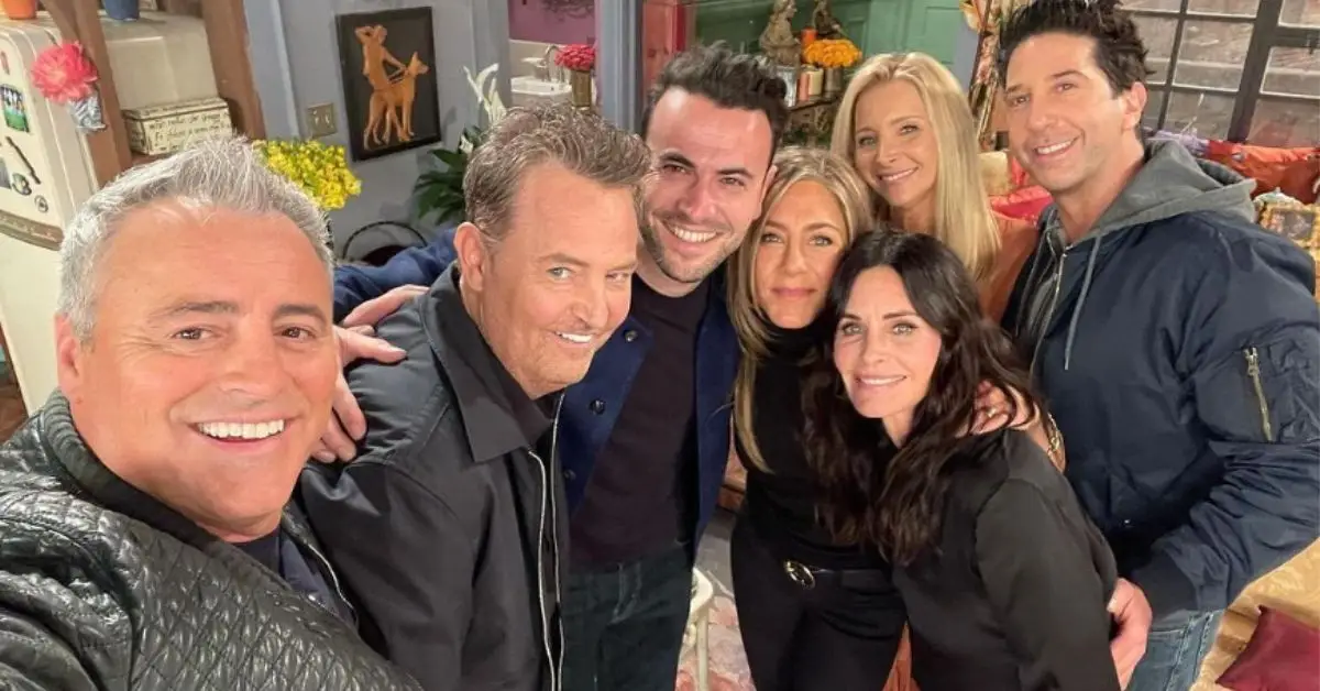 חברים שלוהקו מבוגרים