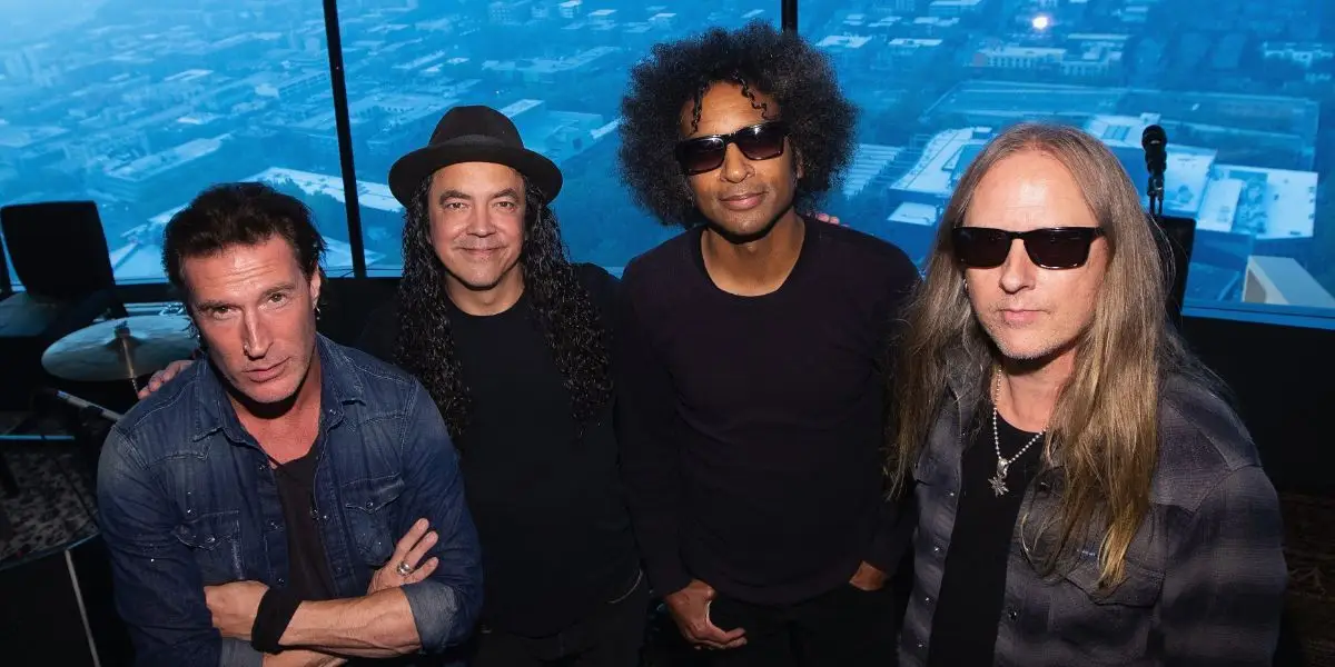 Alicja w łańcuchach