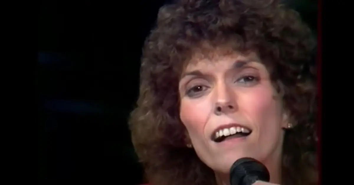 Karen Carpenter의 남편은 그녀의 죽음을 초래한 비밀스러운 건강 문제를 알고 있었습니까?