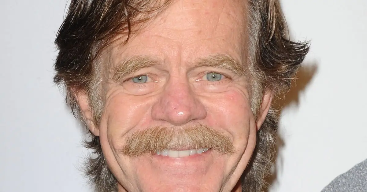 William H. Macy somrient en un esdeveniment