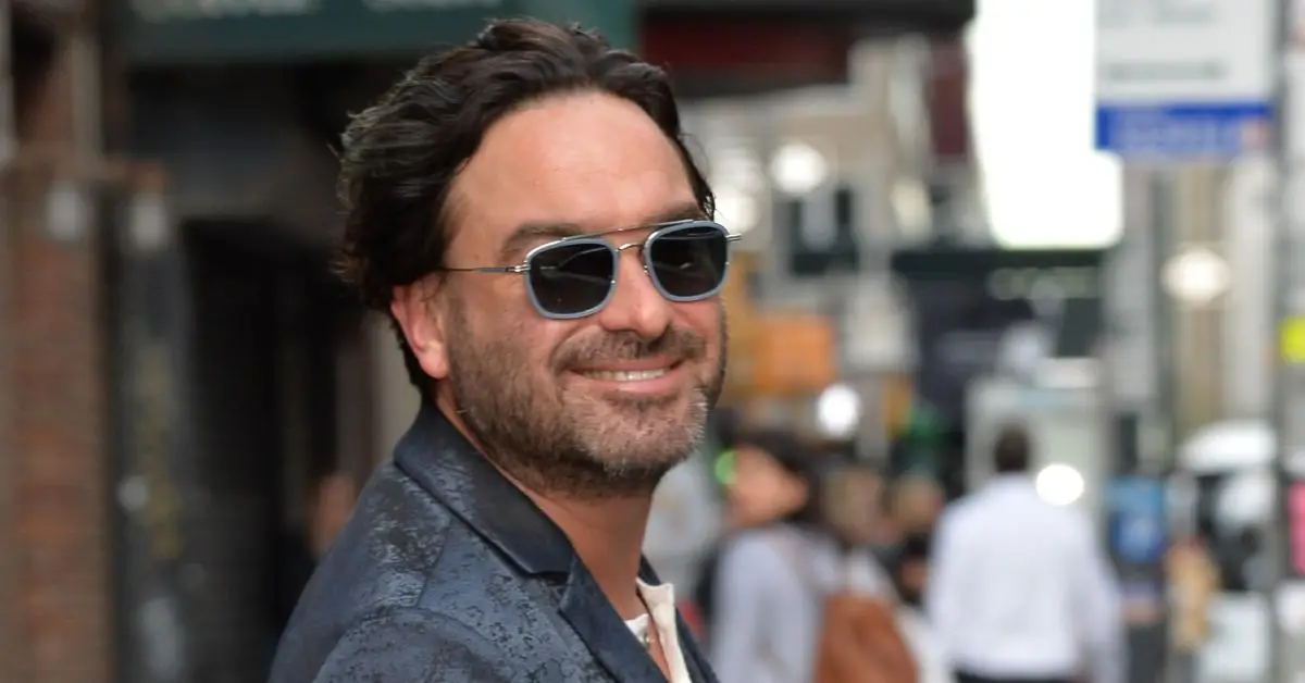 Johnny Galecki ved The Late Show med Stephen Colbert