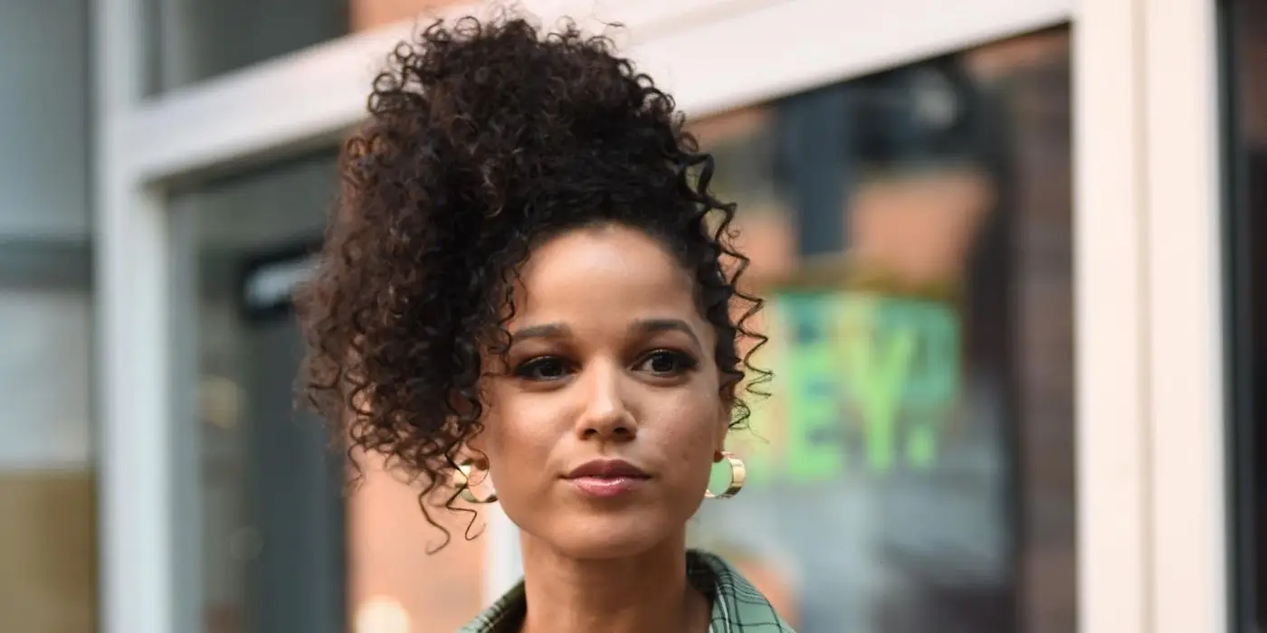 Alisha Wainwright ute på stan