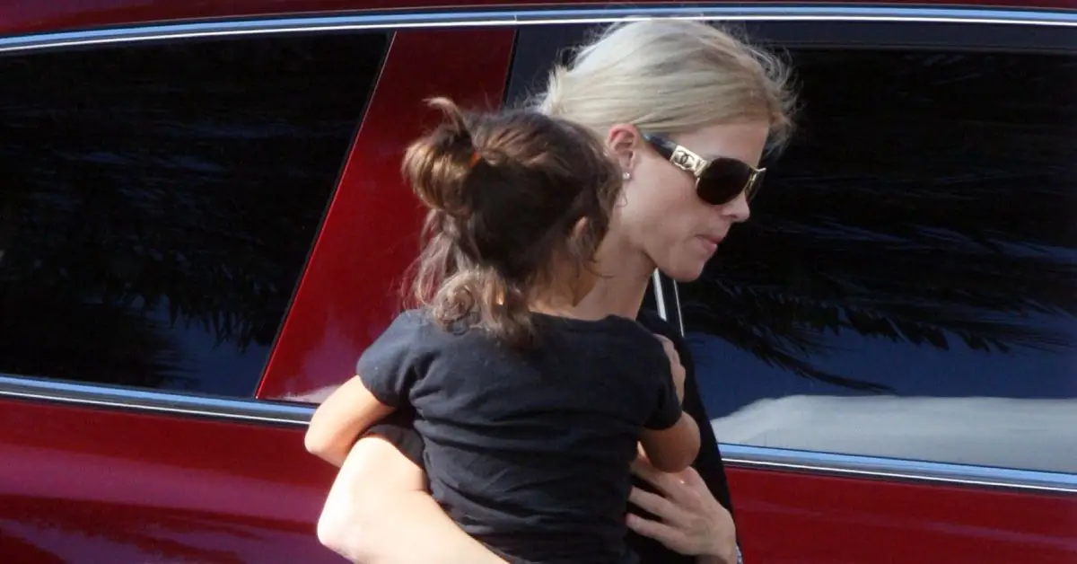 Elin Nordegren spaceruje z córką Samem Woodsem