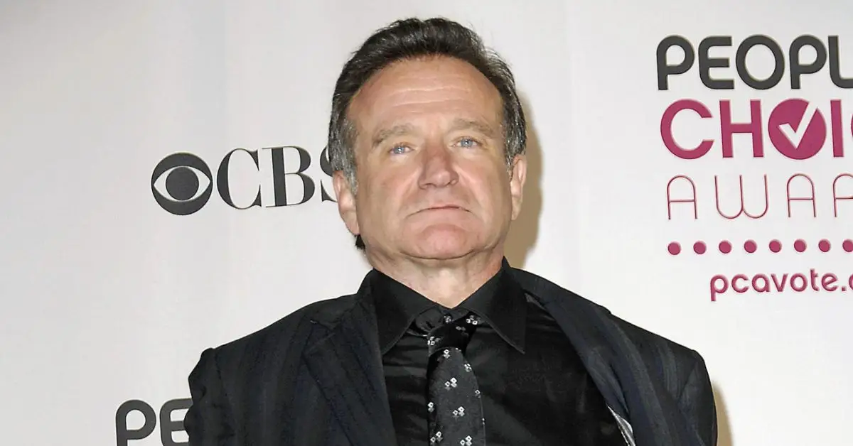 Robin Williams vypadá naštvaně