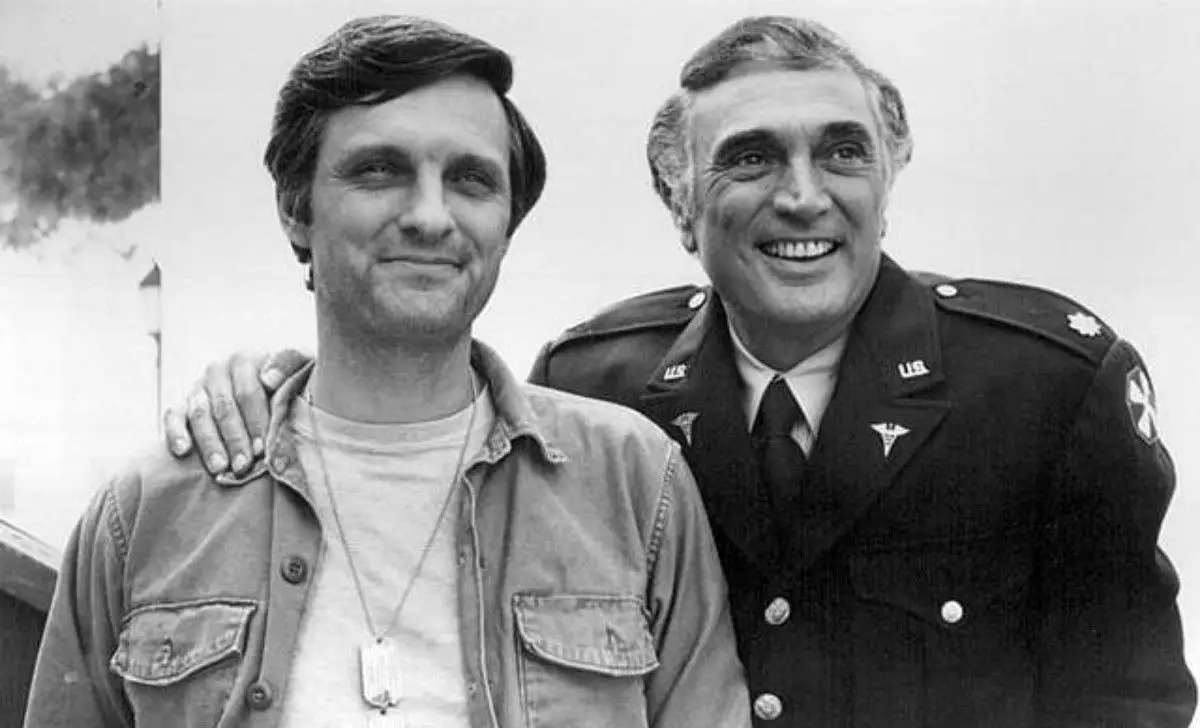alan-alda-mash