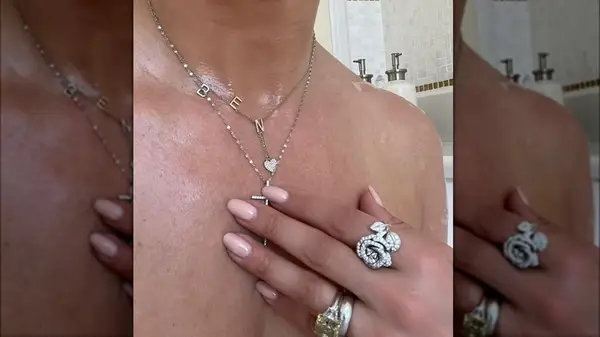 Jennifer Lopez on Instagram 