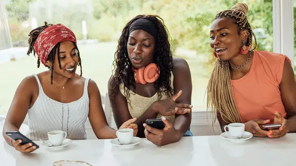 מניות מומחים במערכת יחסים סימנים שאתה מתפשר יותר מדי באפליקציות היכרויות