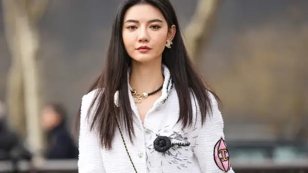 Brooch -genoplivningen i 2023 bringer uendelige muligheder til din garderobe