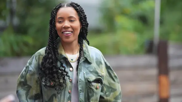 Como usar camuflagem de maneiras que estão realmente na moda