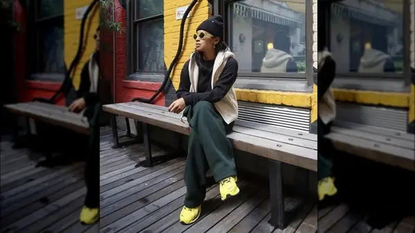 Woman sitting on a bench