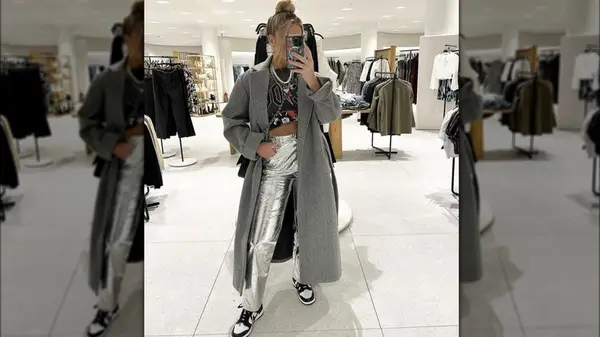 woman posing for a mirror selfie