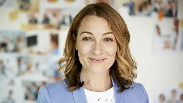 Woman wearing blue blazer