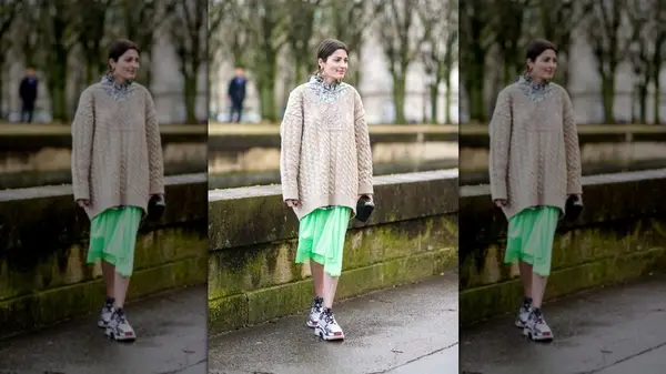 Sweater, skirt, sneakers
