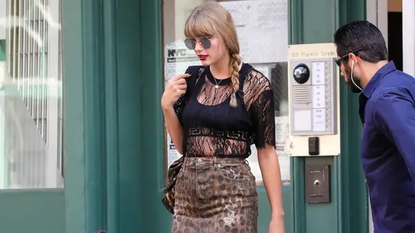 Taylor Swift in Manhattan