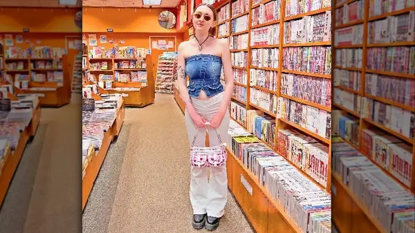 Person wearing denim tube top