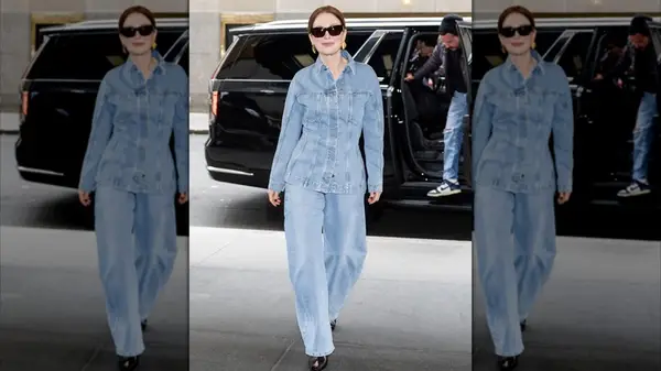 Julianne Moore wearing barrel jeans